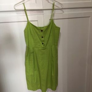 Bright Green dress with pockets!